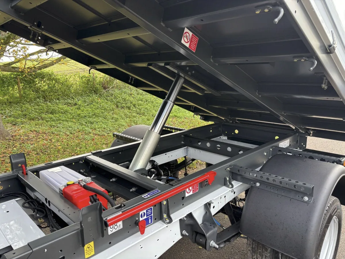 2020 Ford Transit Tipper Van - Image 3