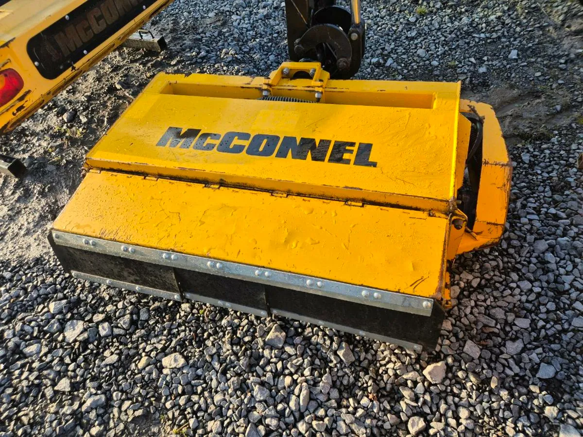 Mcconnel PA7700T Hedgecutter - Image 4