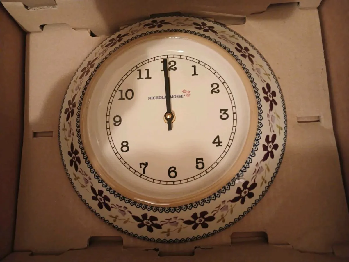 Nicholas Mosse Clock - Image 1