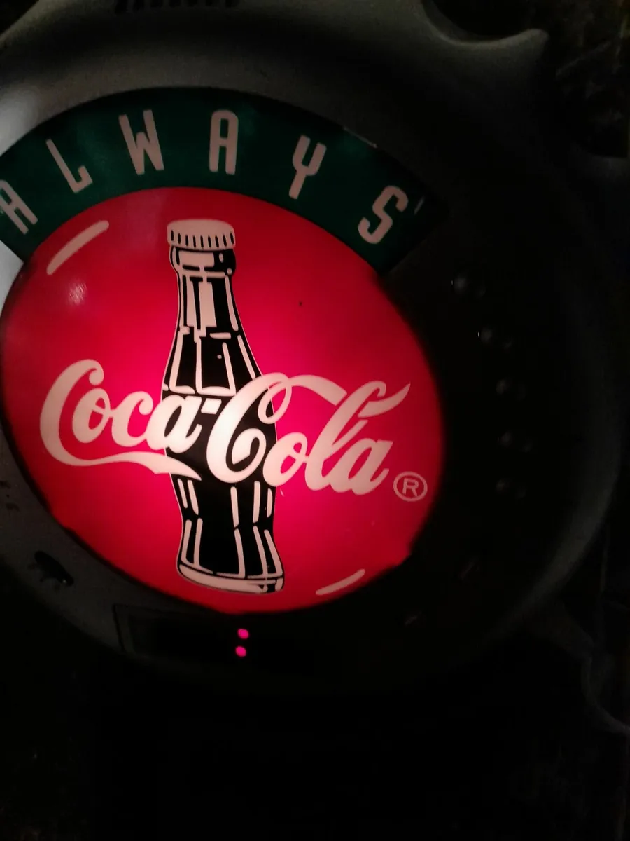Coca cola light up clock radio - Image 2