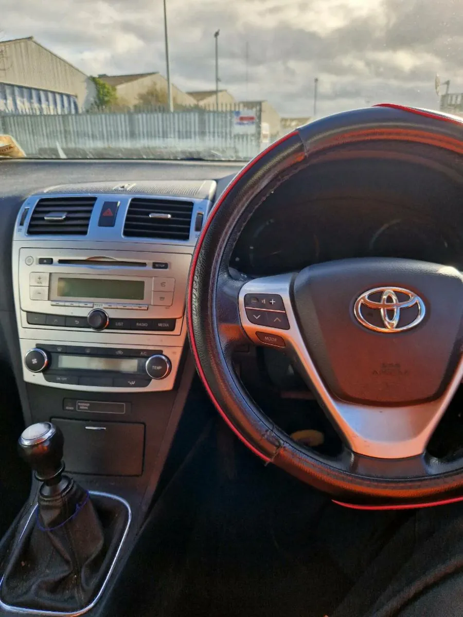Toyota avensis diesel - Image 2