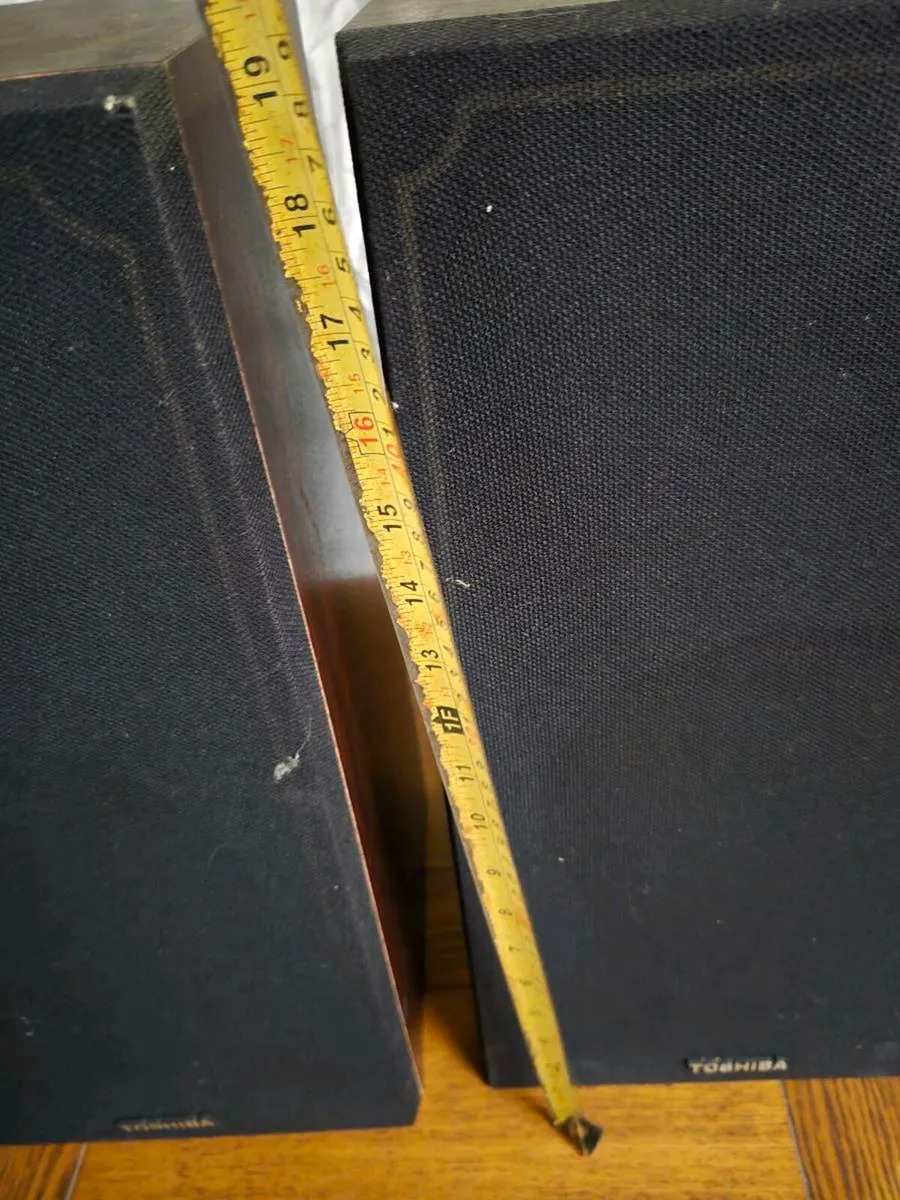 Vintage Toshiba speakers - Image 3
