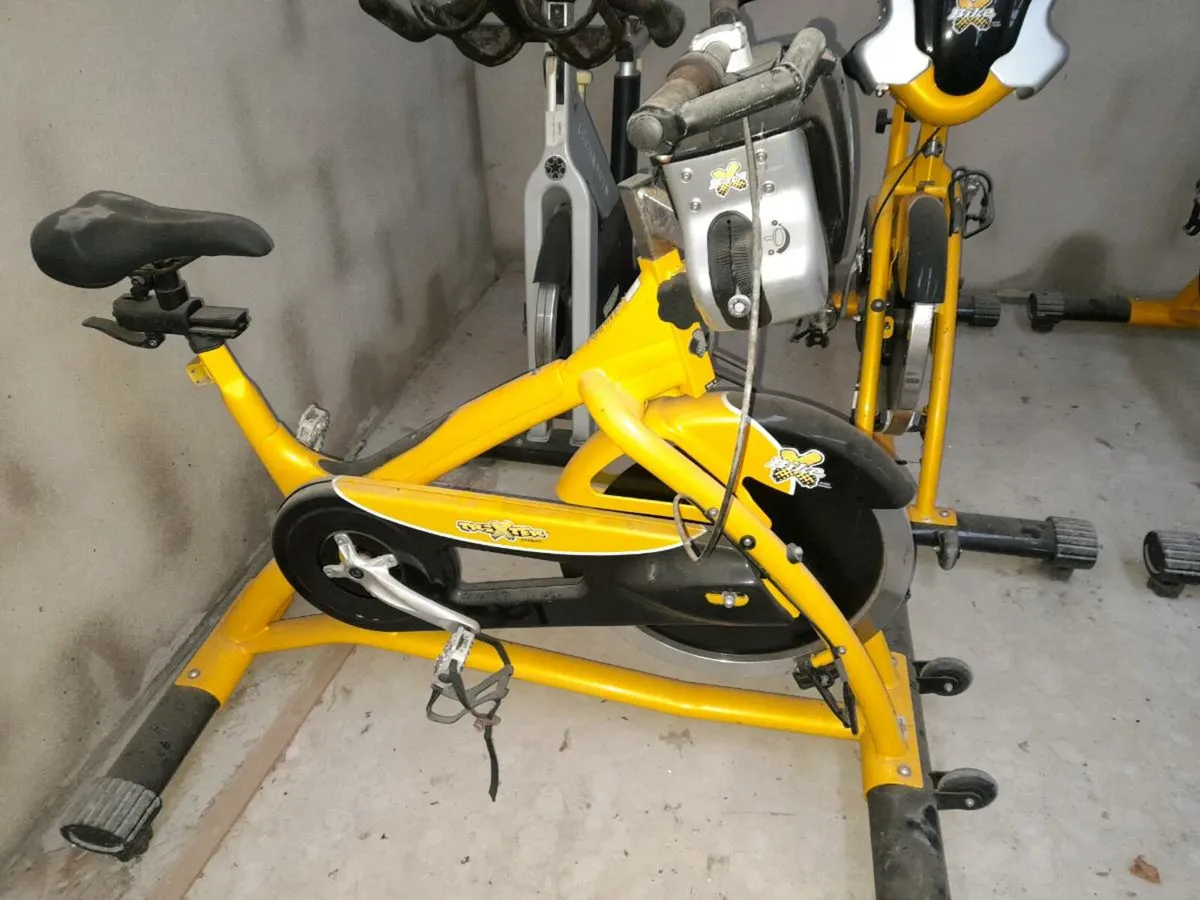 5 commercial spin bikes - Image 2