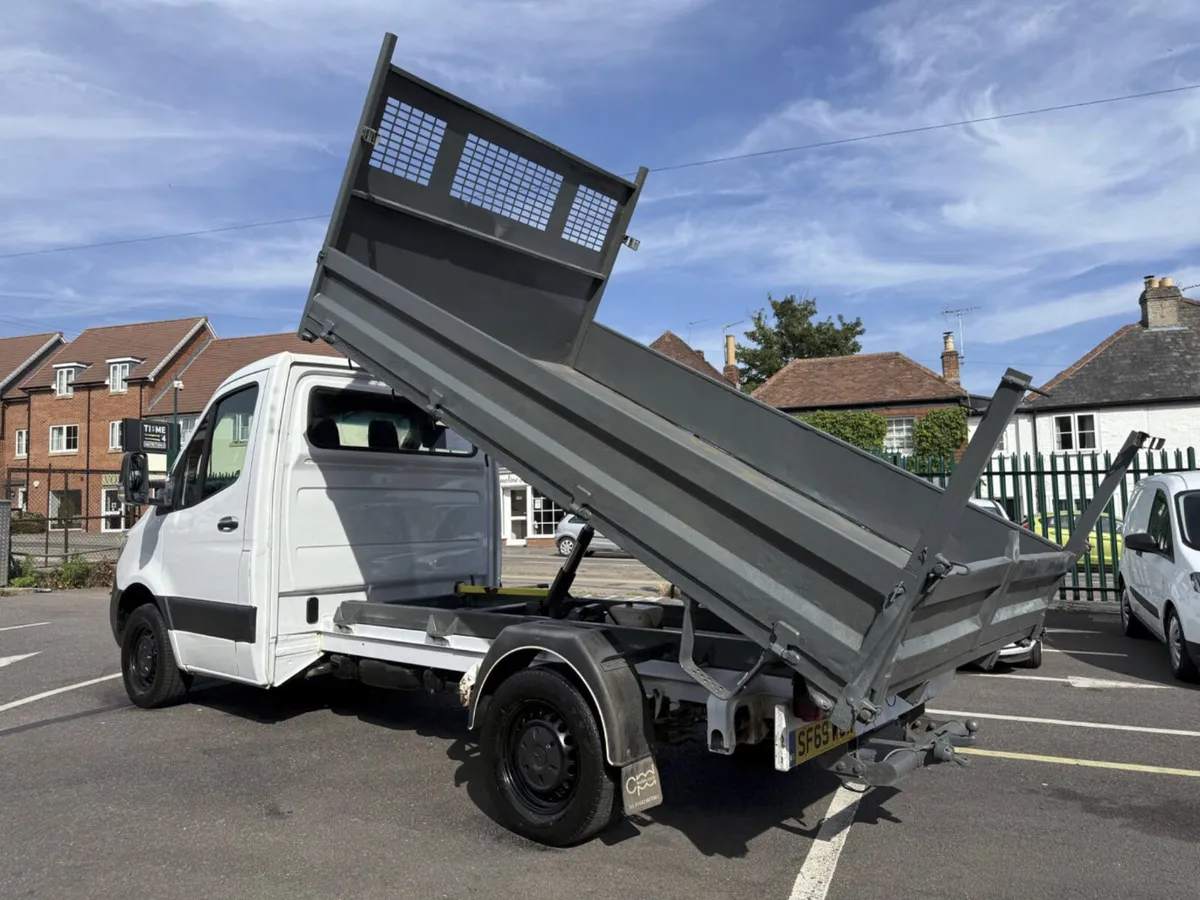 2022 Mercedes-Benz Sprinter Tipper Van - Image 1