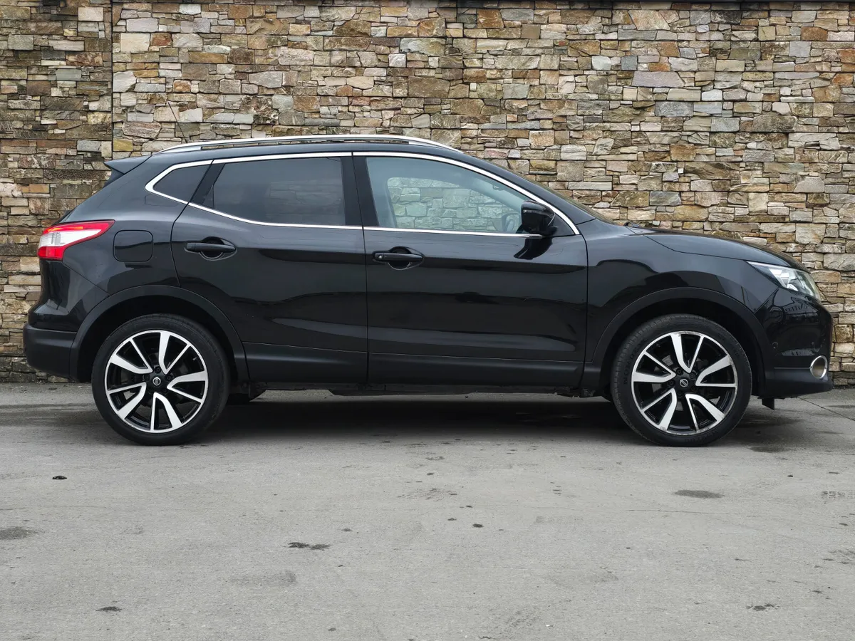 161 Nissan Qashqai TEKNA 1.6 Diesel Manual 6 Speed - Image 4