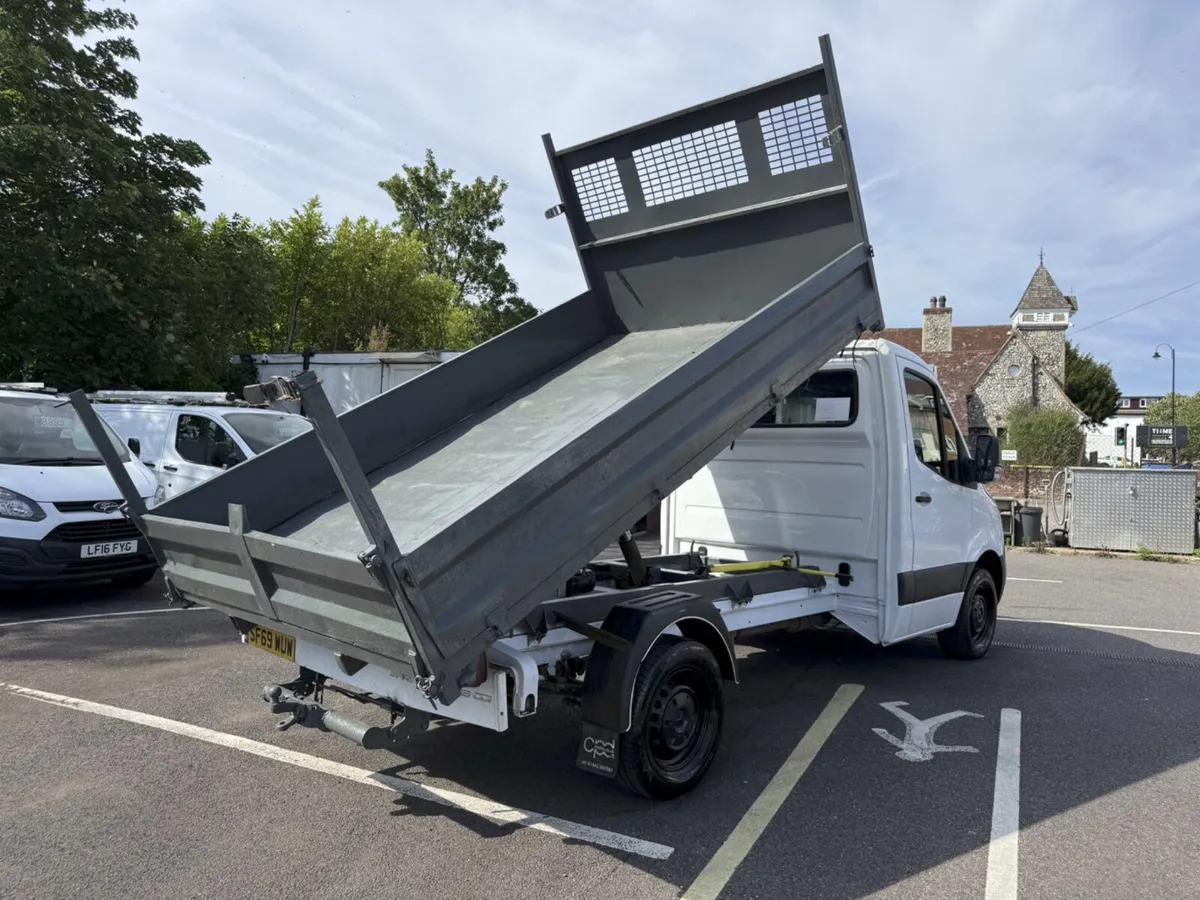 2022 Mercedes-Benz Sprinter Tipper Van - Image 1