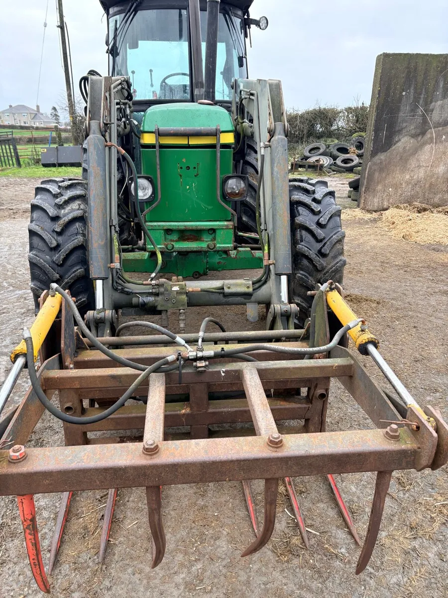 John Deere 2850 - Image 3