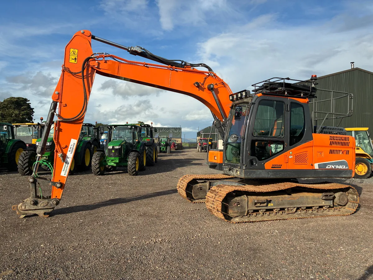 Doosan DX140 LC-5 - Image 1