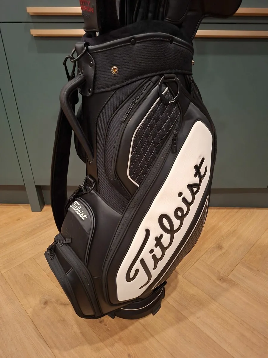 Titleist mid size tour bag - Image 2