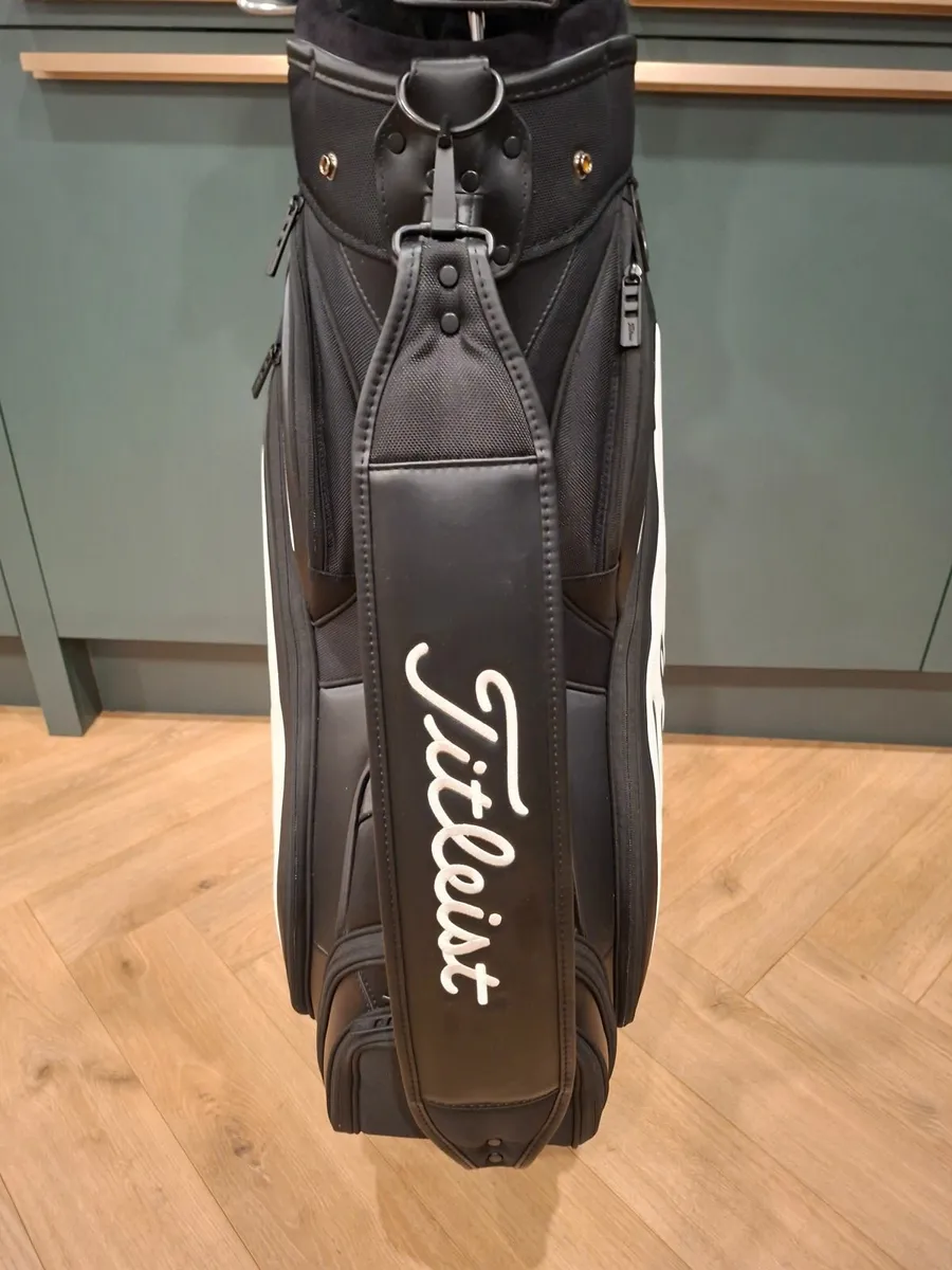 Titleist mid size tour bag - Image 3