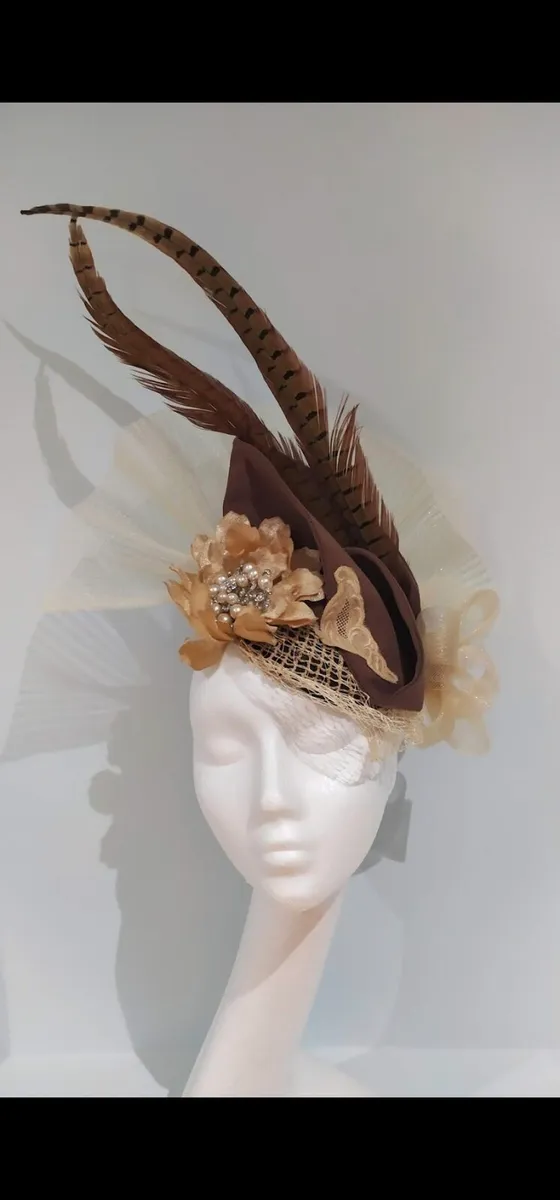Ladies Hat/Headpieces - Image 1