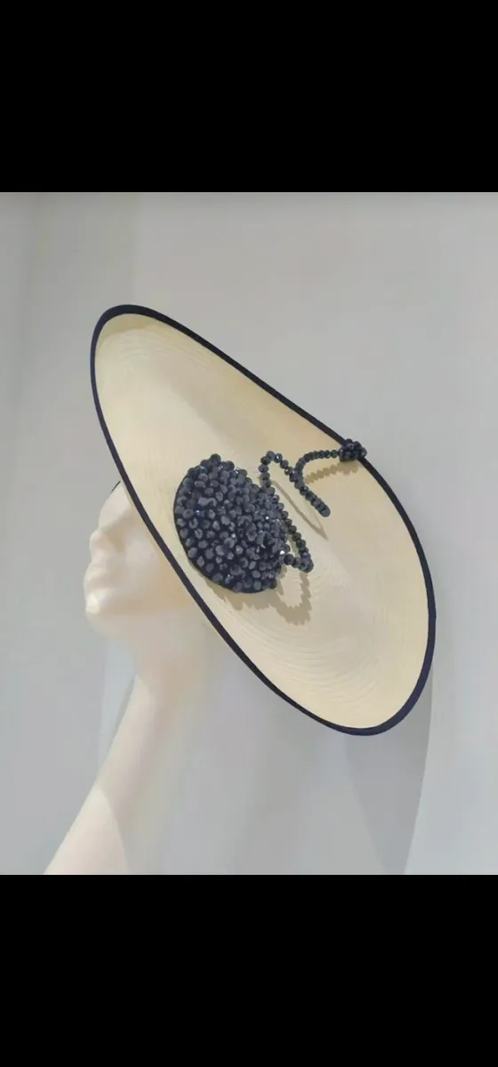 Ladies Hat/Headpieces - Image 3