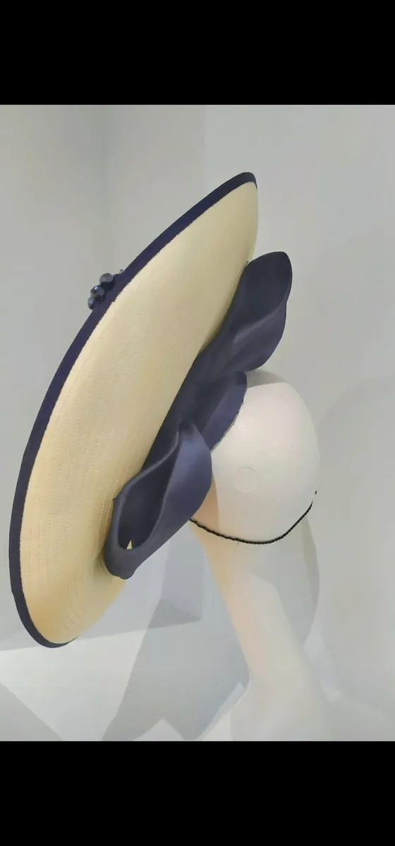 Ladies Hat/Headpieces - Image 4