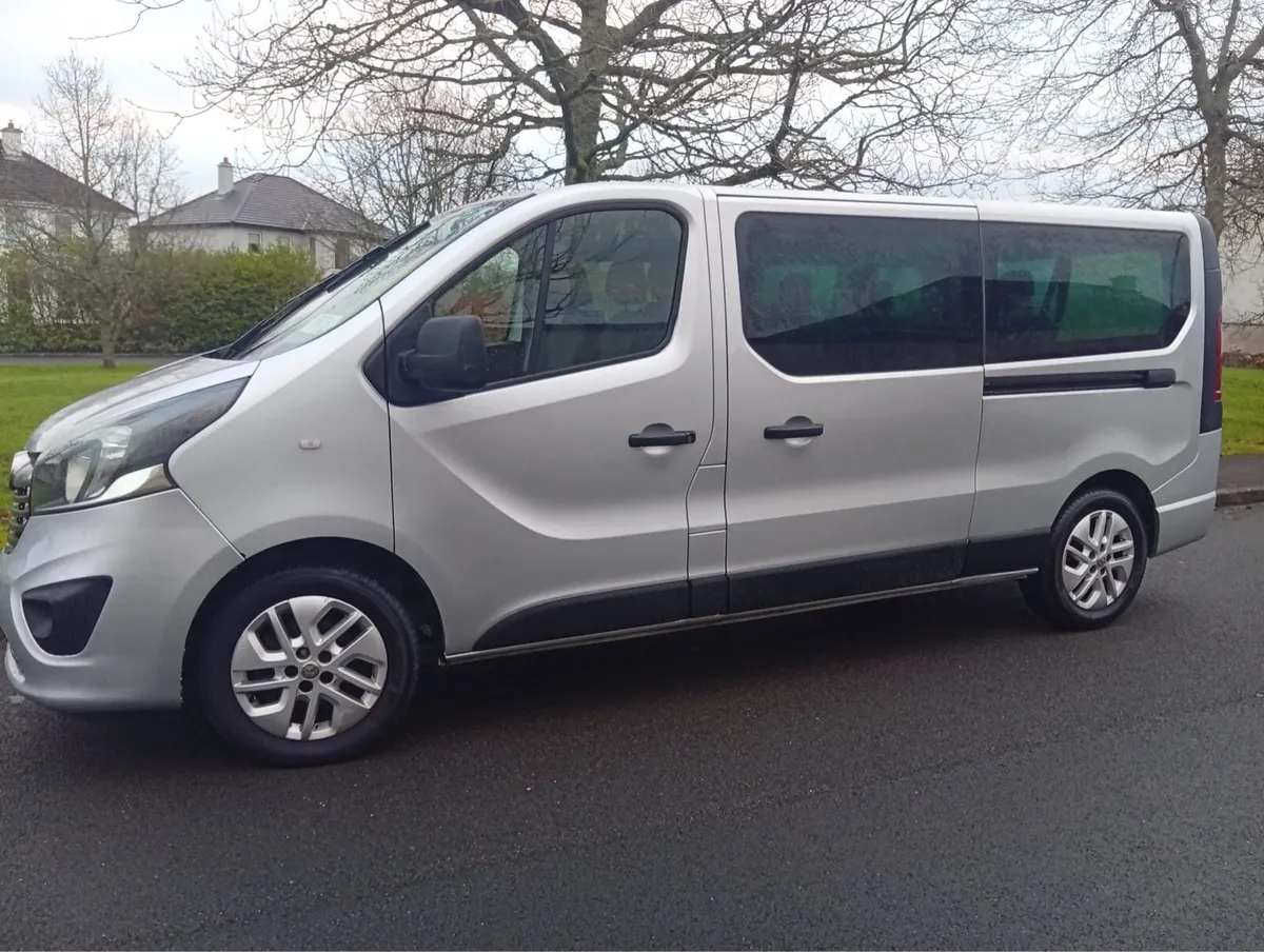 ⭐️2016 Vauxhall Vivaro 9Seater Sport Model New Nct - Image 4