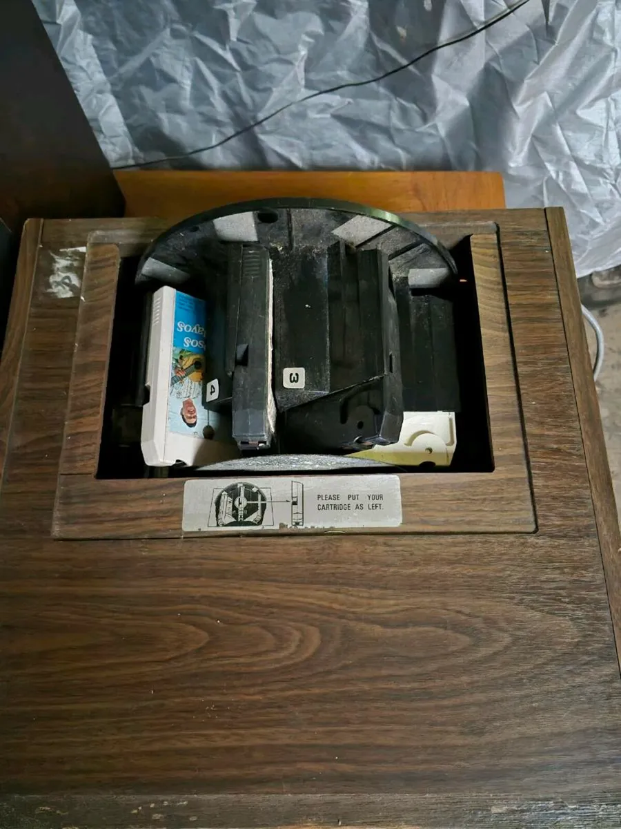 Vintage 8 track cassette player - Image 2