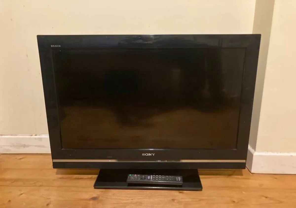 Sony Bravia 32” TV – Excellent Working Order - Image 2