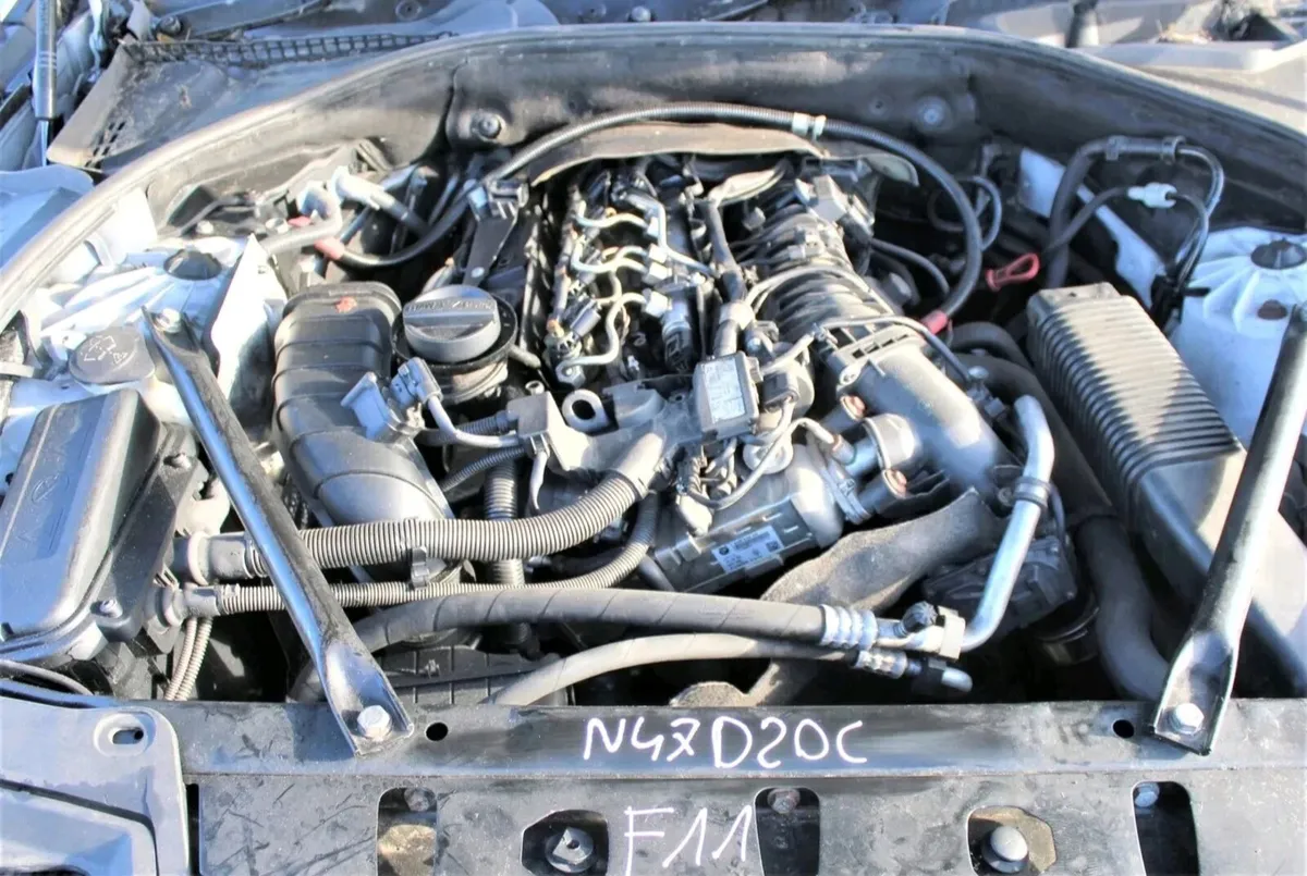 Bmw f10 engine complete with new timing chain - Image 2