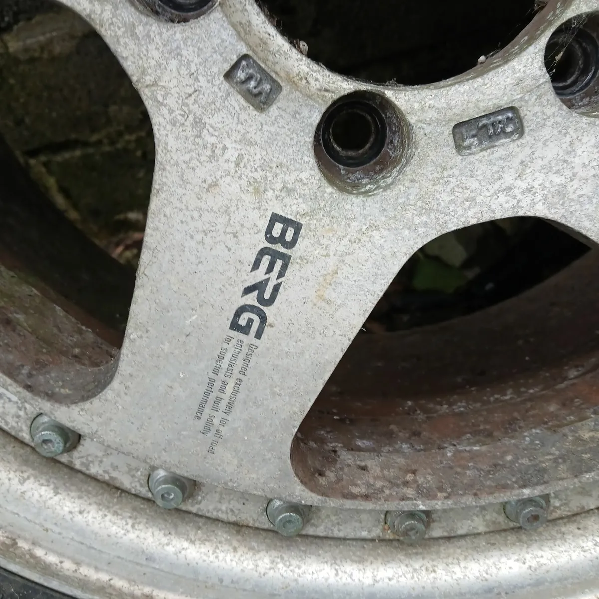 Isuzu trooper alloys - Image 2