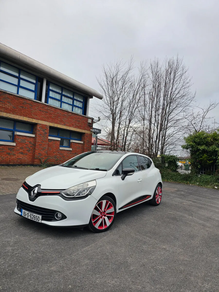 Renault Clio 2015 - Image 1