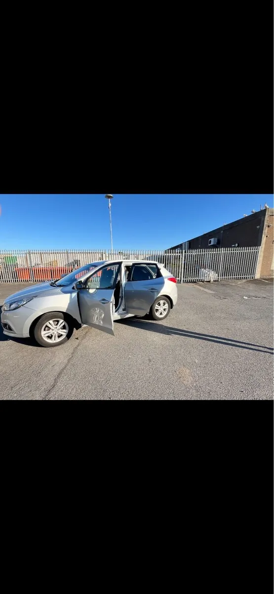 12 Hyundai ix35 - Image 1