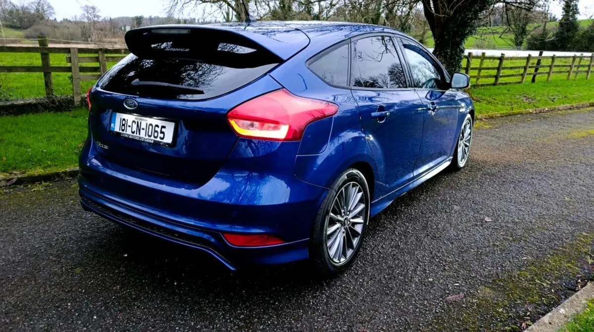 2018 Ford Focus Stline Diesel - Image 2