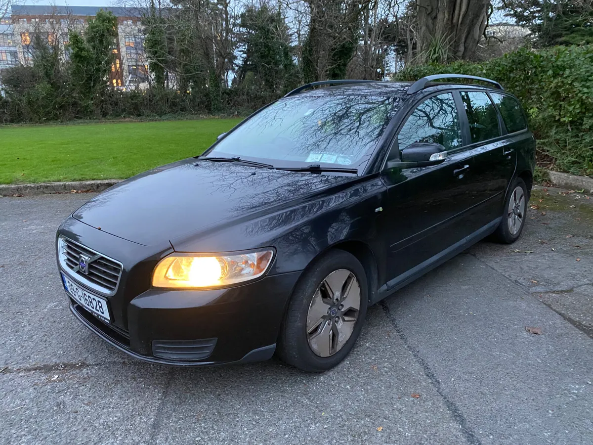 Volvo V50 Estate 1.6 Diesel - €995 - Image 1