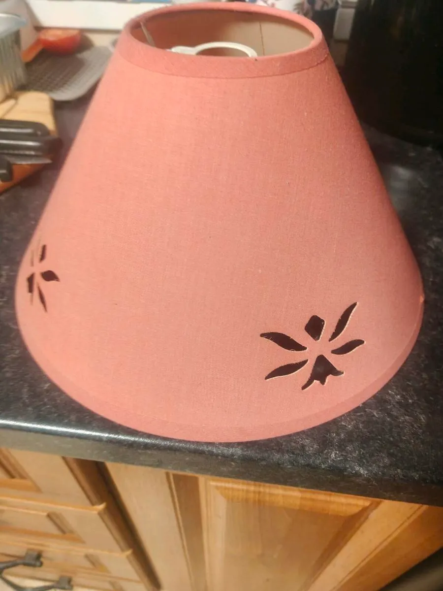 Lamp shade - Image 1