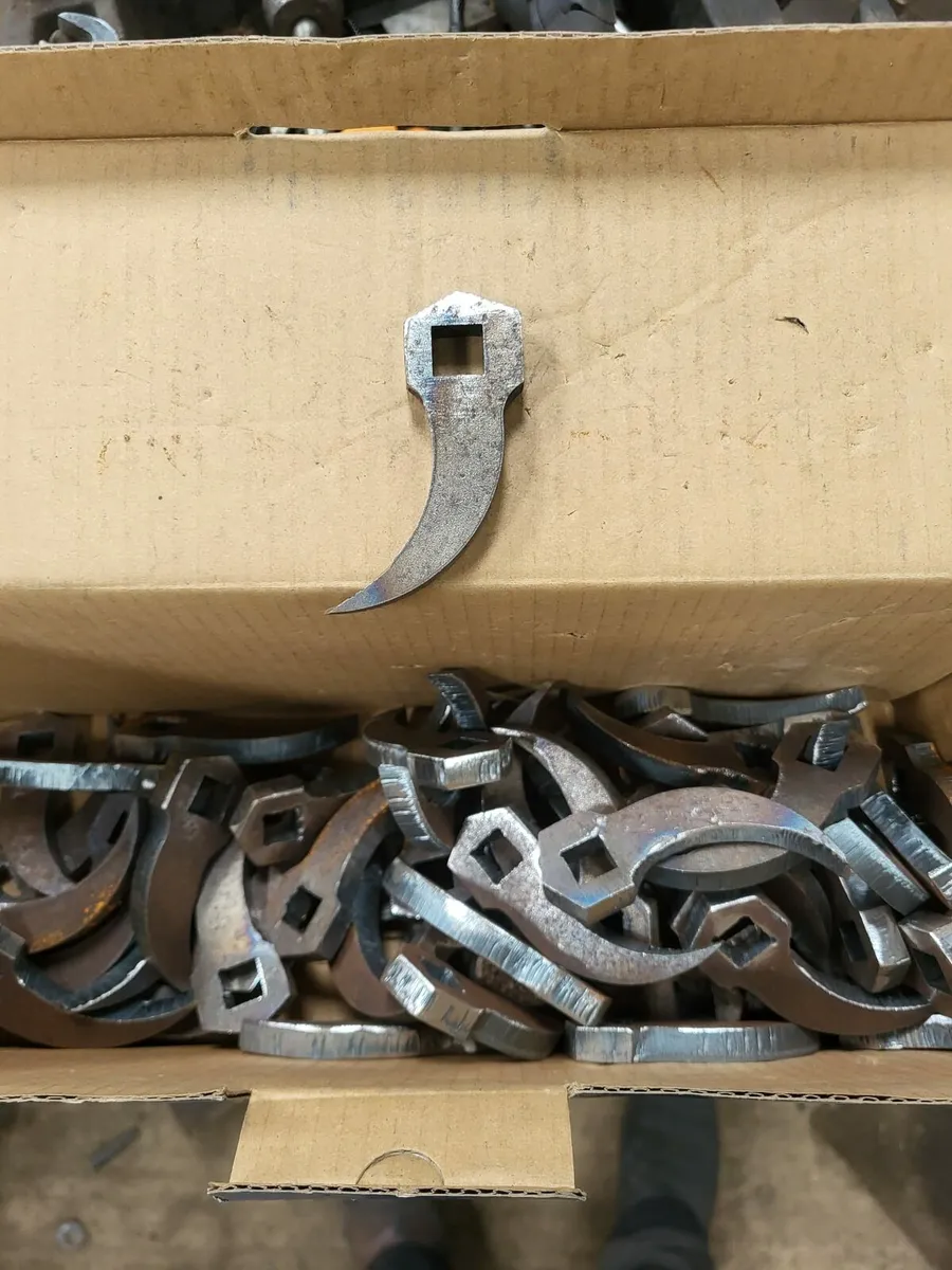 Drive shaft removal tool - Image 3