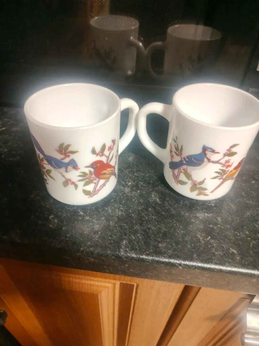 Two cups - Image 1