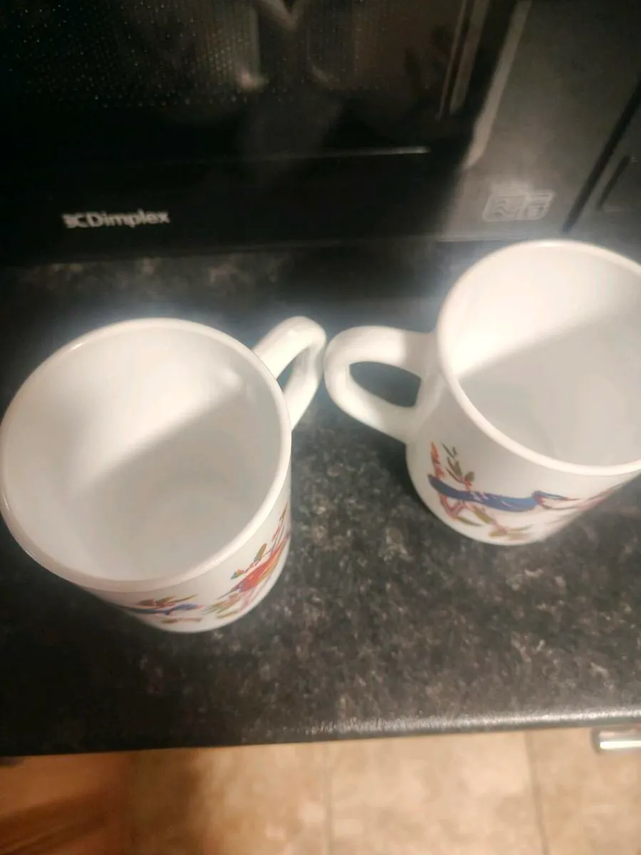 Two cups - Image 2