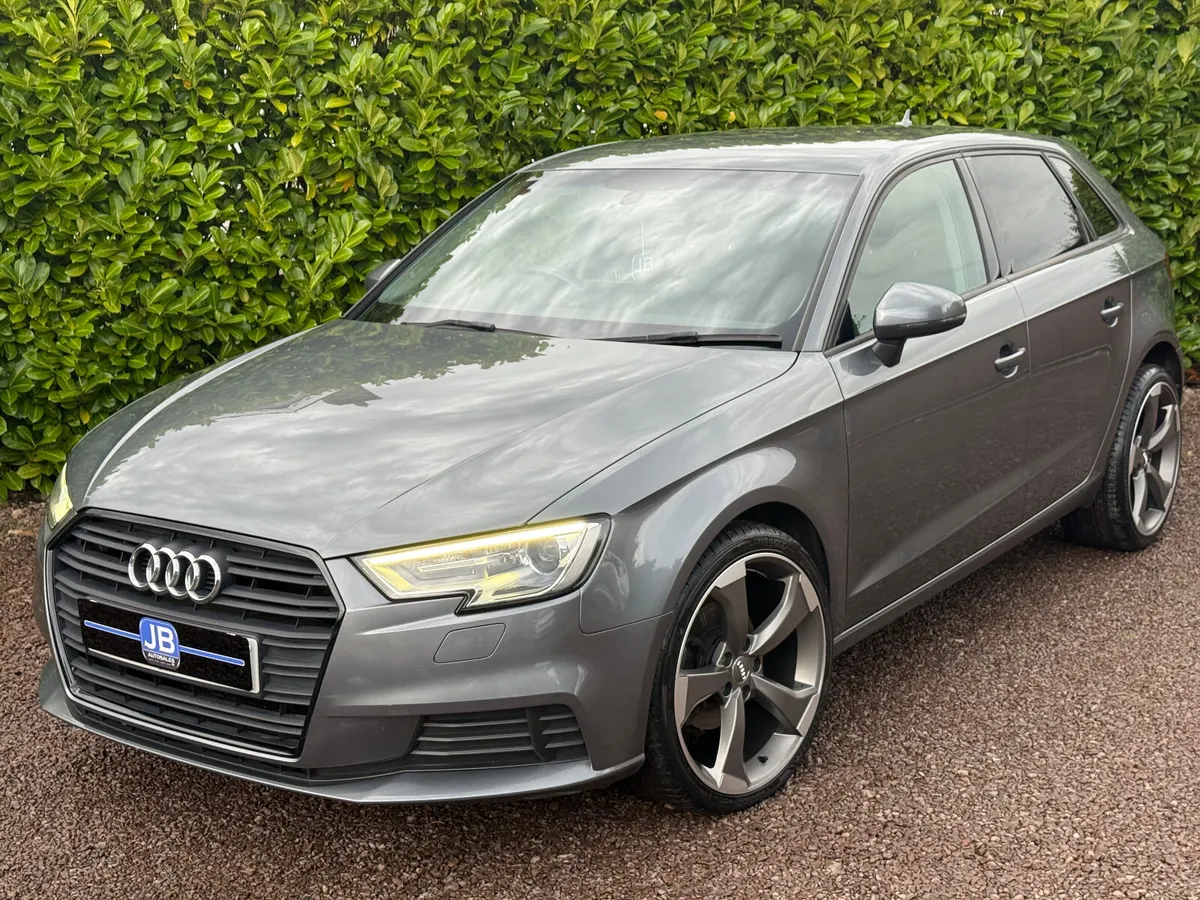 Audi A3 1.6 TDI *Face lift model* - Image 1
