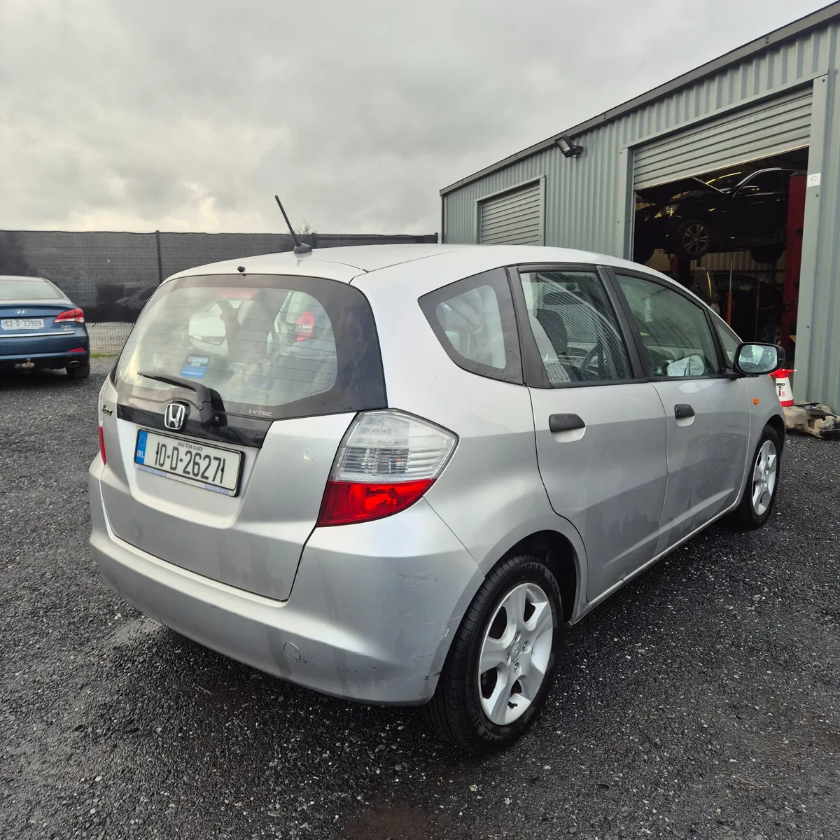 2010 Honda Jazz 1.2 petrol ncted and taxed for 9 m - Image 4