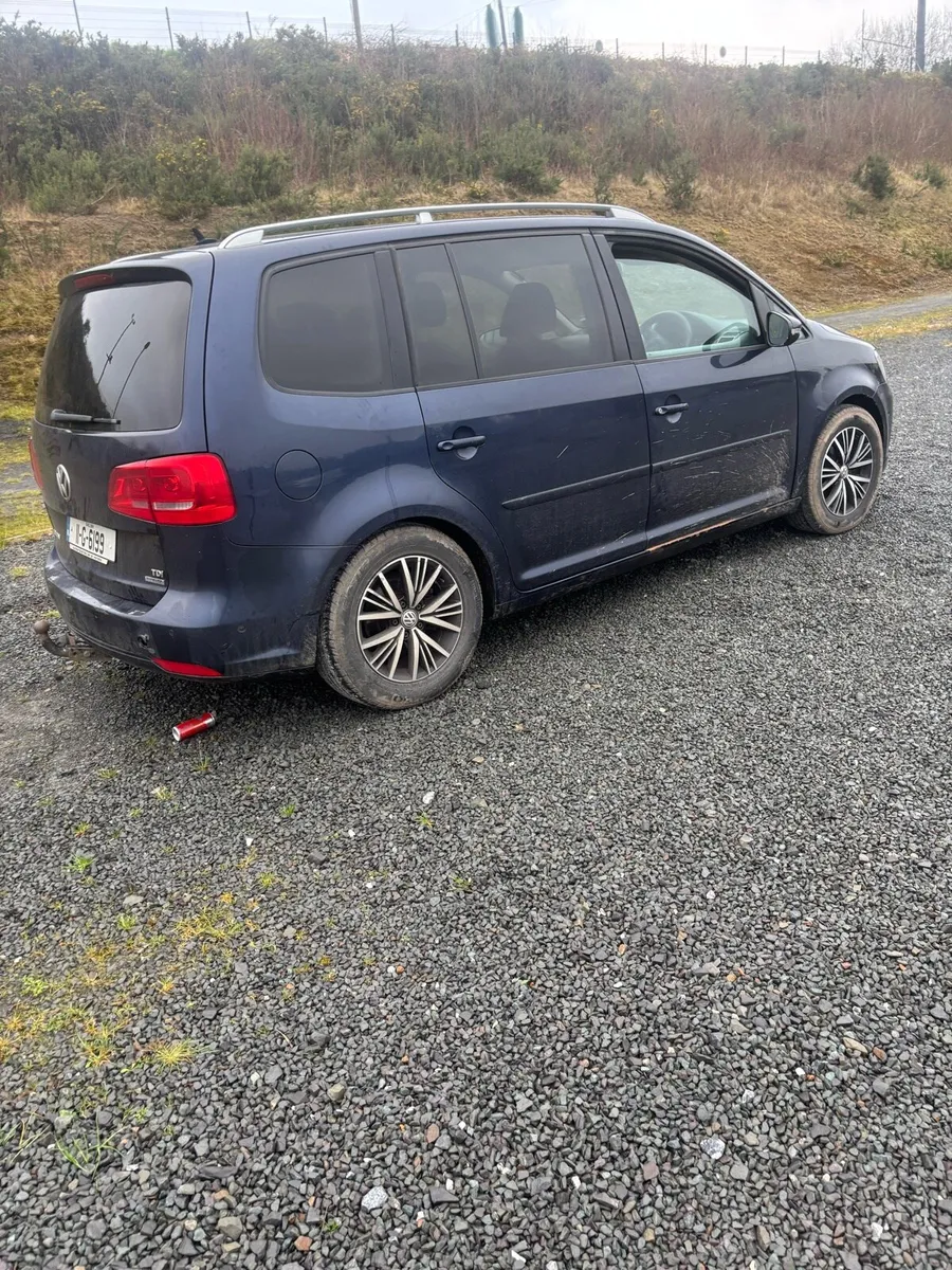 VW TOURAN - Image 3