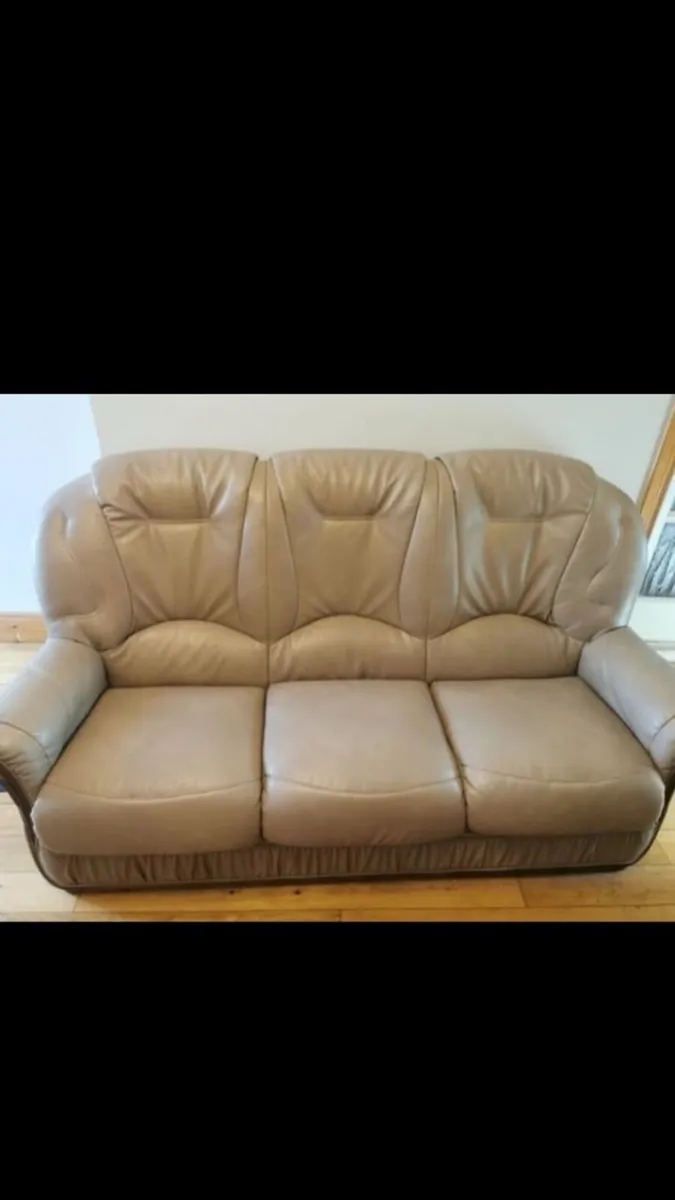Italian leather 3 seater sofa and armchair - Image 2