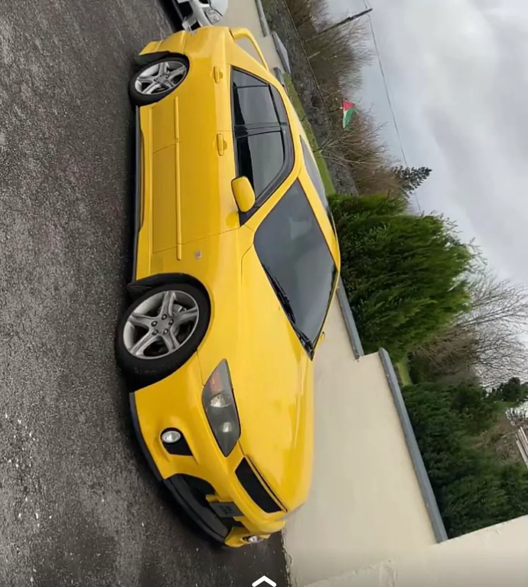 Lexus IS200 - Image 1