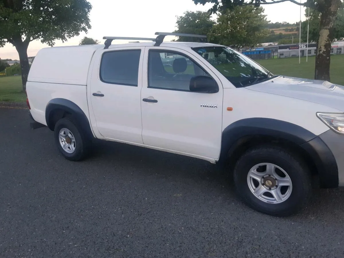 Toyota hilux  new test - Image 3