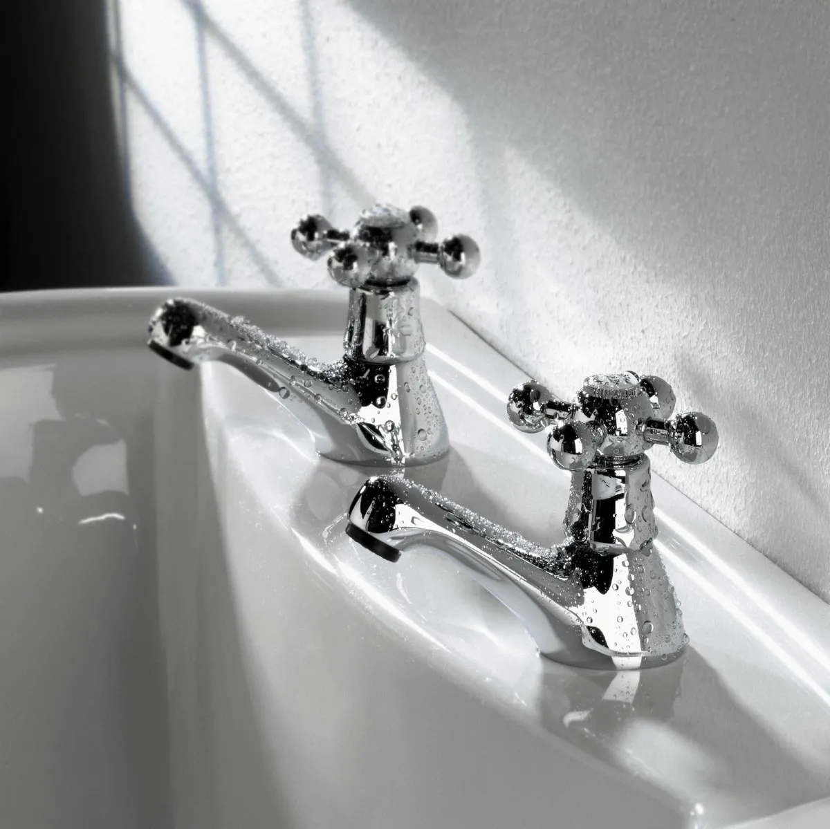 R 1/2 C Regency Basin Taps - Chrome - Image 3