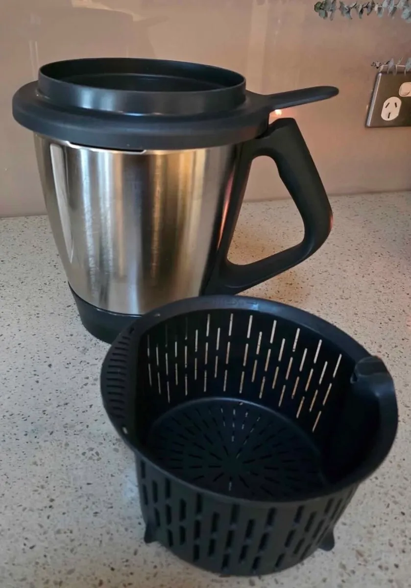 Thermomix TM5 in perfect condition - Image 1