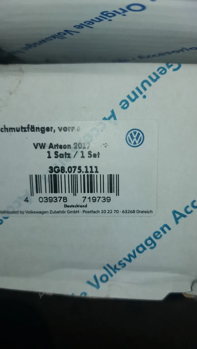VW Arteon Mudflaps genuine - Image 4
