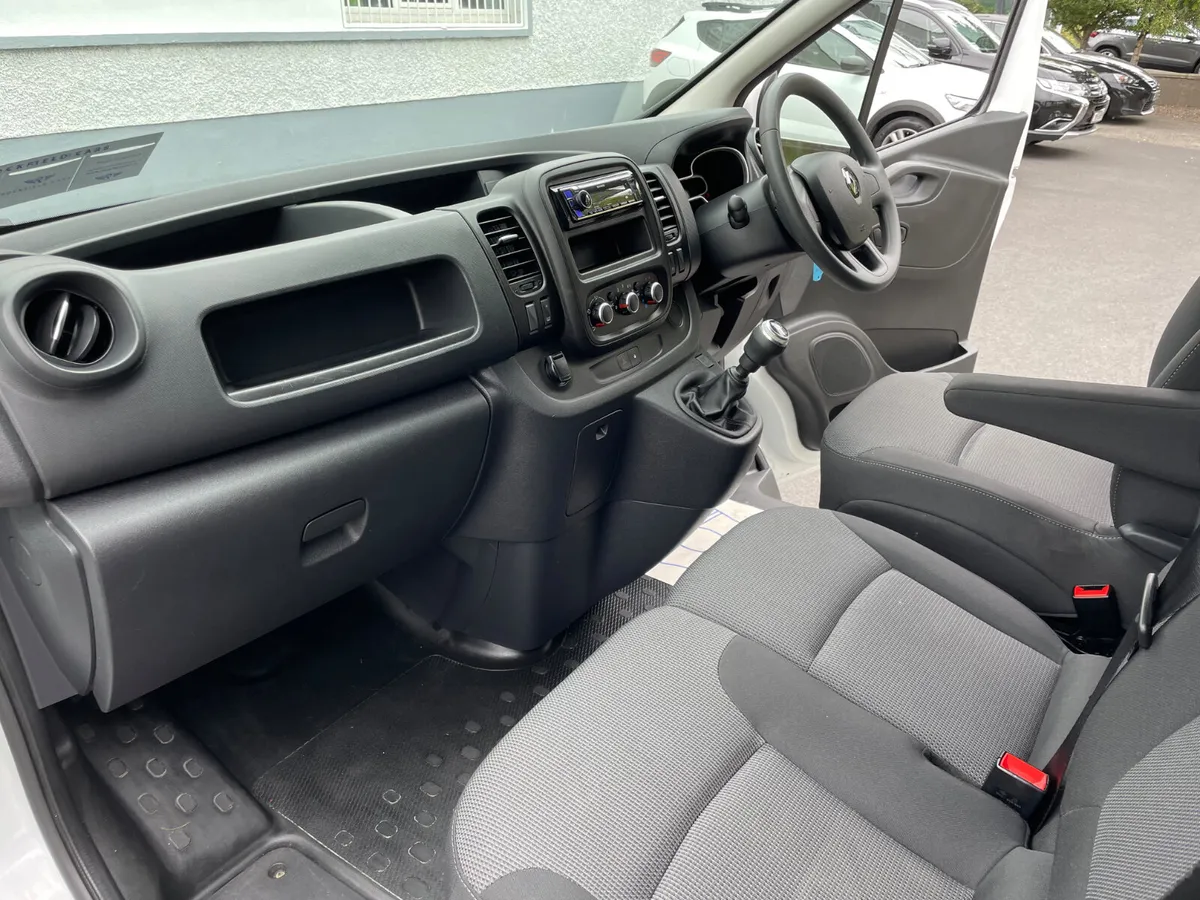 PRICE EXCLUDING VAT - COMMERCIAL VAN - business - Image 4