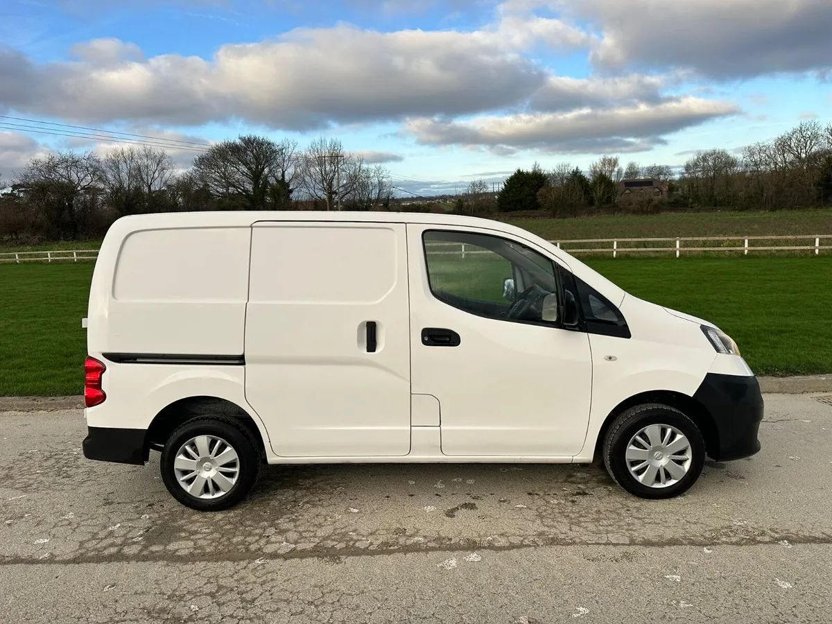 Nissan Nv200 2019 Cvrt11/2026 - Image 2
