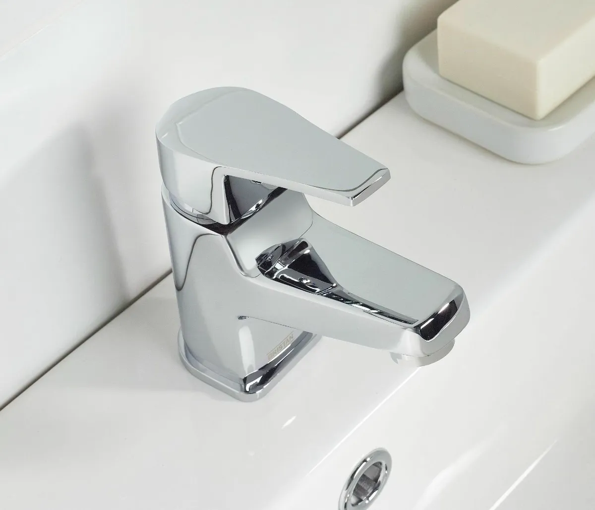 Essentials Niva Bathroom Taps Basin Mixer - Image 4