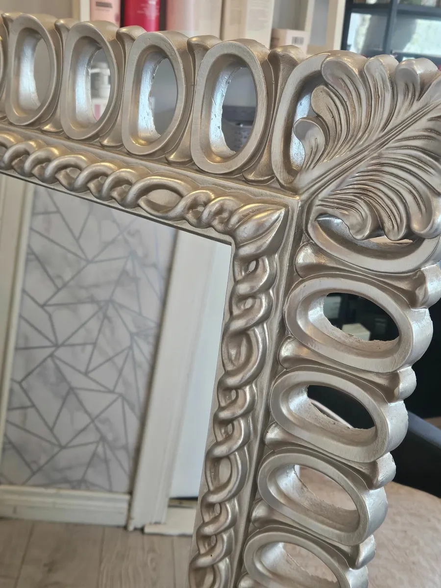 Large decorative Mirror. X3 for sale €100each - Image 3