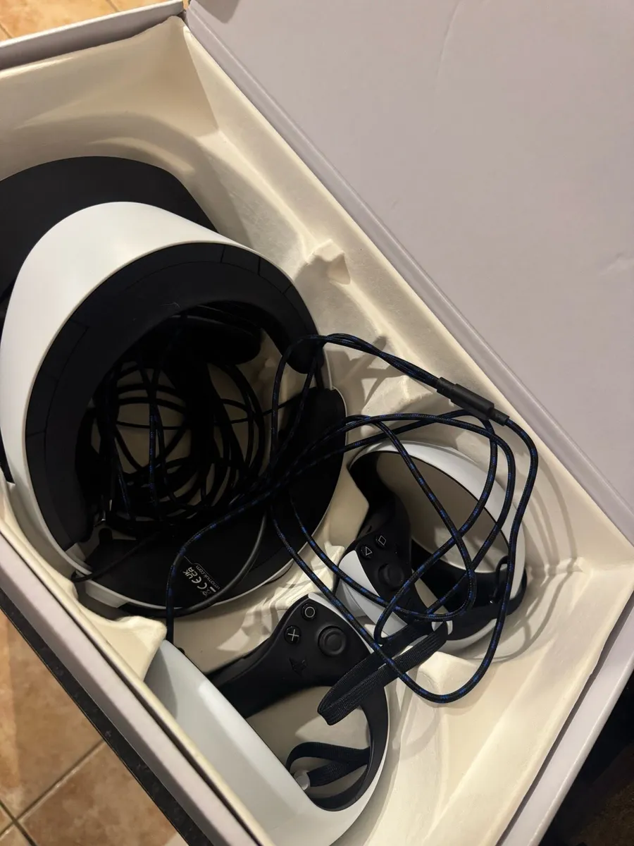 **playstation vr2 head set** - Image 2