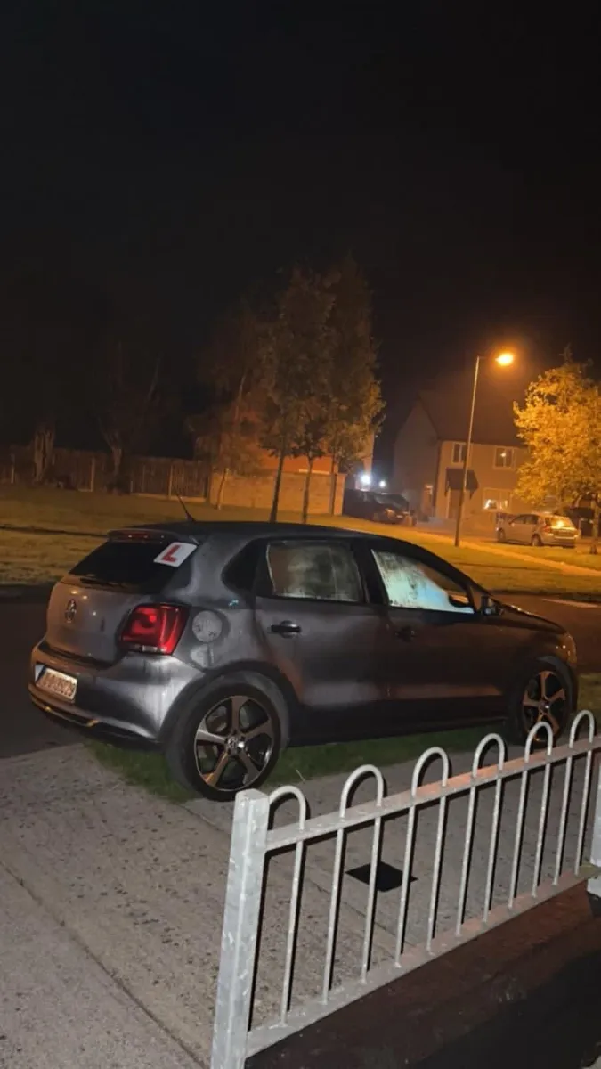 Volkswagen Polo 2010 - Image 2