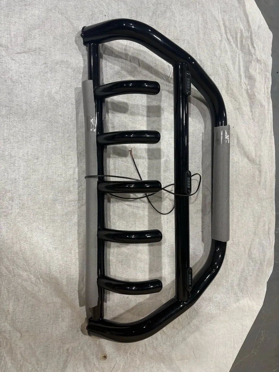 Black Bull Bar - Image 1