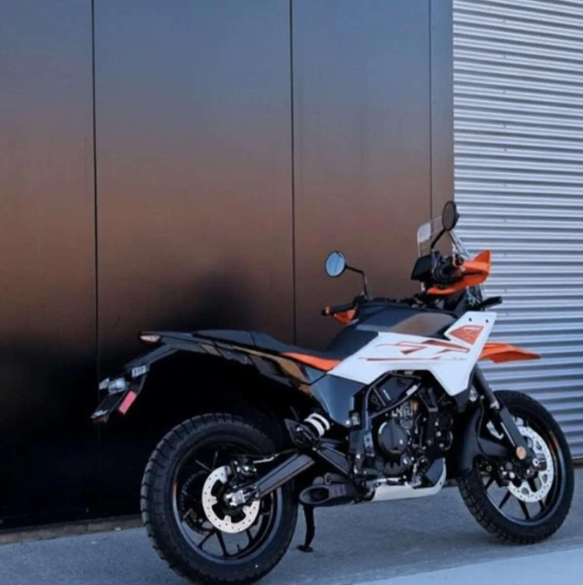 KTM  Adventure 390 - 2025 - Image 3
