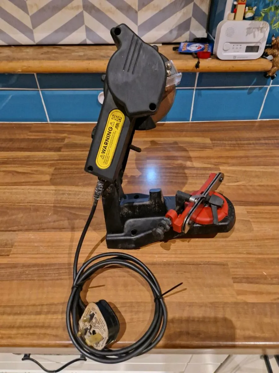 Clarke electric chainsaw chain edger - Image 3