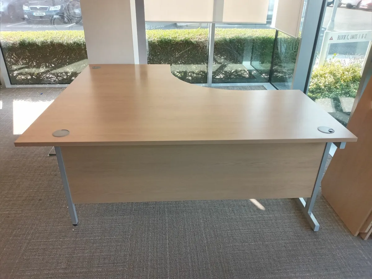 8 x Large Corner Office Desks Good Quality - Image 4