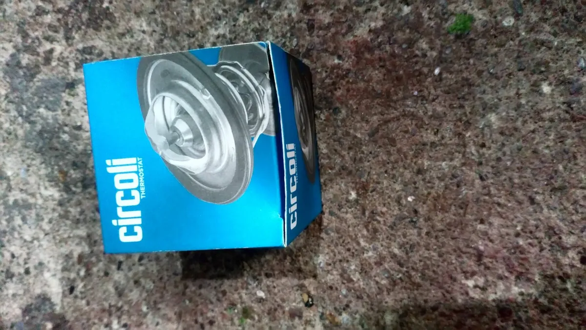 Audi a6 C6 2.0 TDI Circoli Thermostat  Brand New - Image 1